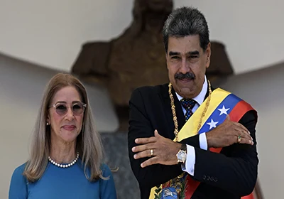 نيكولاس مادورو .. من سائق حافلة إلى رئيس فنزويلا