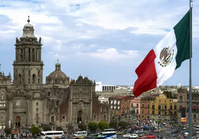 المكسيك عند مفترق طرق «دونرو»