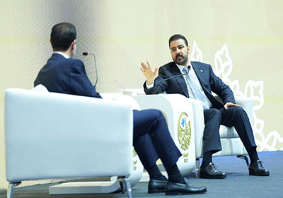 الزيدي من مؤتمر حوار بغداد: لا تراجع عن مكافحة الفساد ومشروع مليون قطعة أرض يدخل حيز التنفيذ قريباً