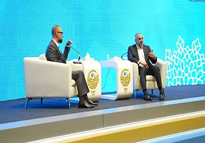 من تأسيس الحشد إلى حصر السلاح والموازنة.. عدنان فيحان يفتح ملفات الدولة والإقليم والكهرباء في حوار بغداد الثامن